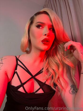 Princess Pea - Hung British T / urprincesspea nude photo #35