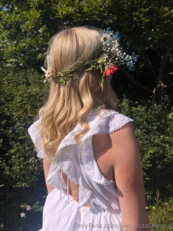 CuteDemo / uwucutedemon nude photo #7