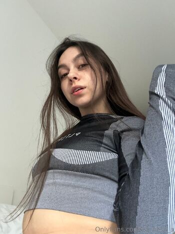 Tiny Nes / va_ness_a nude photo #6