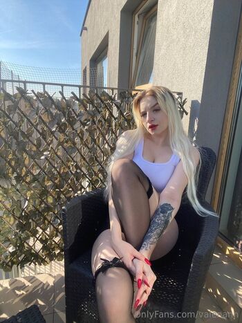 𝓐𝓷𝓷𝓪 𝓥𝓪𝓵𝓮𝓷 / valenann nude photo #6