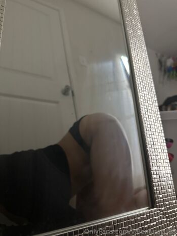 Valentin / valentinap_18 nude photo #10