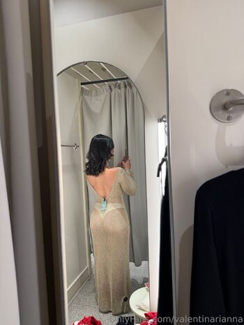 Valentin / valentinarianna nude photo #11