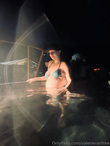 Sofia Capon / valerievailfree / valerycaponi nude photo #8