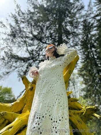 Sofia Capon / valerievailfree / valerycaponi nude photo #33