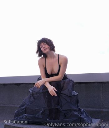 Sofia Capon / valerievailfree / valerycaponi nude photo #39
