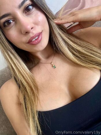 Valery / valery19y nude photo #16