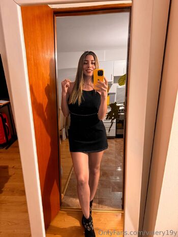 Valery / valery19y nude photo #30