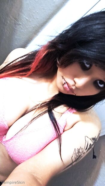Vampire Ski / vampireskin nude photo #10