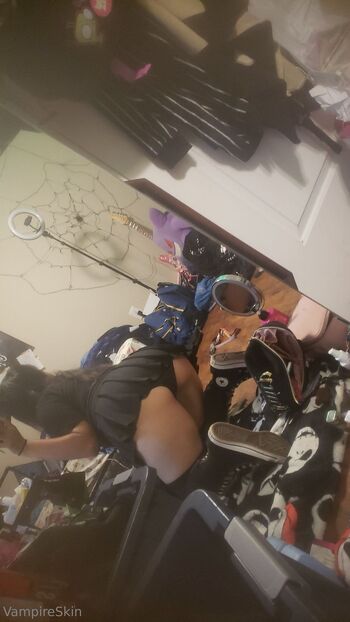 Vampire Ski / vampireskin nude photo #16