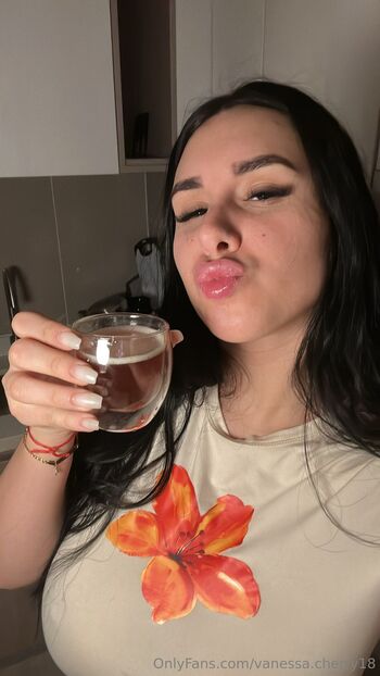 Vanessa / vanessa.cherry18 nude photo #38