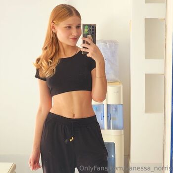 𝒱𝒶𝓃𝑒𝓈𝓈𝒶 𝒩𝑜𝓇𝒾𝓈𝓈 / vanessa_norris nude photo #4