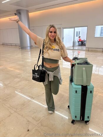 Nessa Lovel / vanessalovellfree nude photo #33