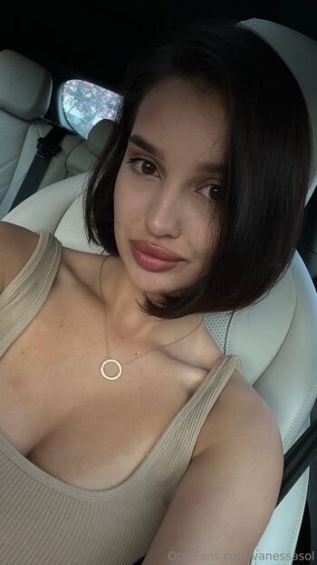 Vanessa / vanessasol nude photo #3