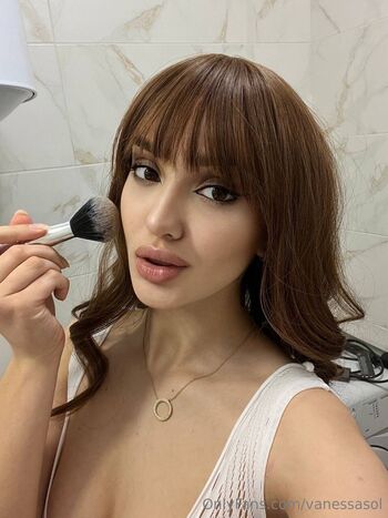Vanessa / vanessasol nude photo #9