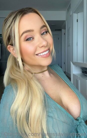 Vanessa Violet / vanessavioletxoxo nude photo #2