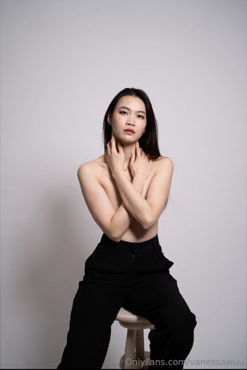 Vanessa / vanessawuu nude photo #3