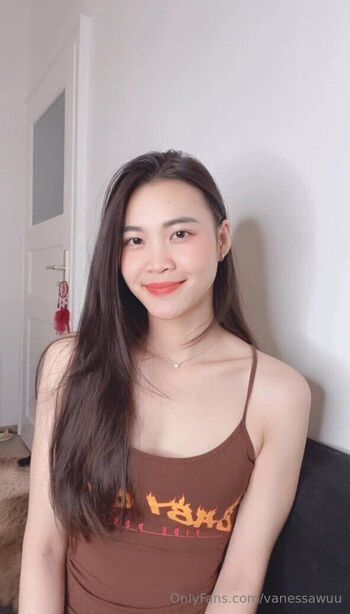 Vanessa / vanessawuu nude photo #4