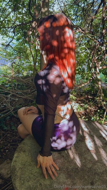 Vanessa / vanessina05 nude photo #9