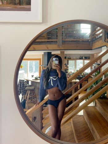 Vannial / vanniall nude photo #6