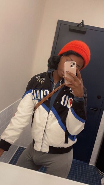 Vannial / vanniall nude photo #14