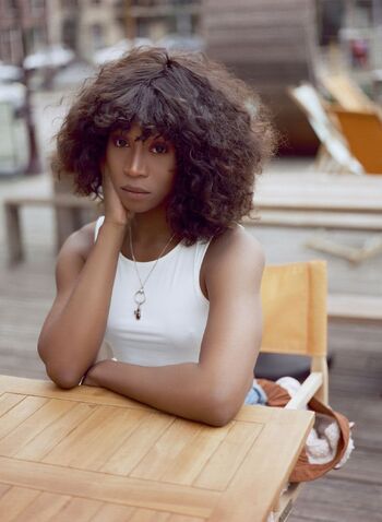 Vannial / vanniall nude photo #23