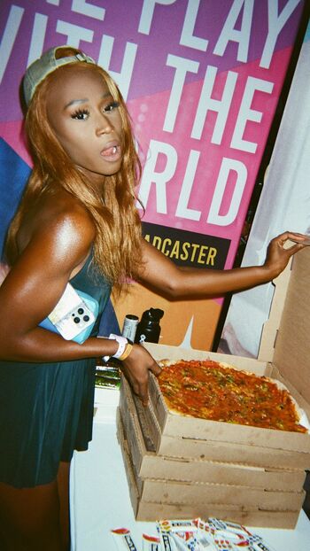 Vannial / vanniall nude photo #39