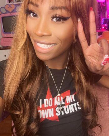 Vannial / vanniall nude photo #45