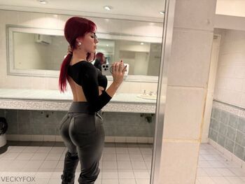 VECKY FOX VCCUSTOM / veckyfox nude photo #7