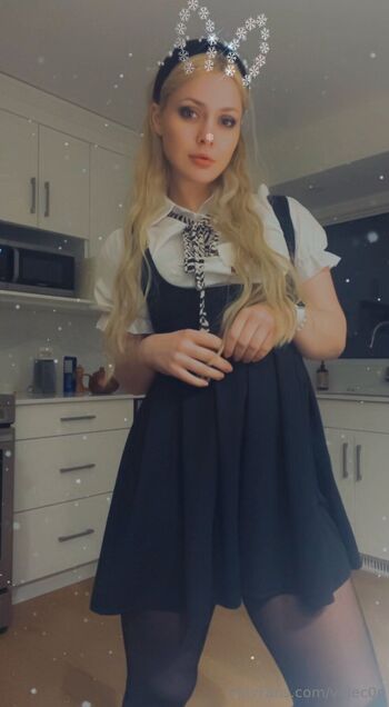 Ve / velec0r nude photo #4