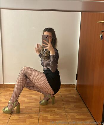 Velvet Vibe / velvetvibesvv nude photo #13