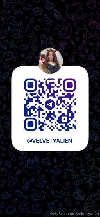 becc / velvetyalien nude photo #1