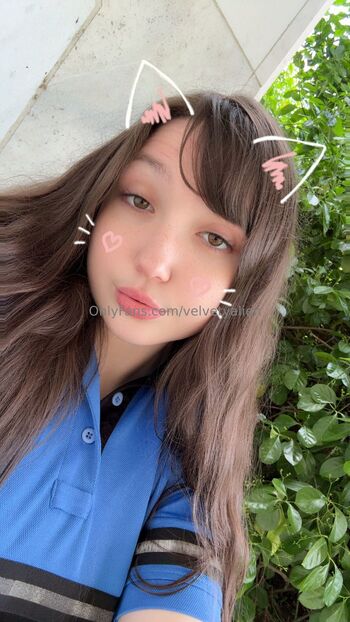 becc / velvetyalien nude photo #8