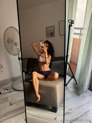 Claudia Surace / venere_battisti / claudiasuracee_ / claudiasuracee nude photo #13