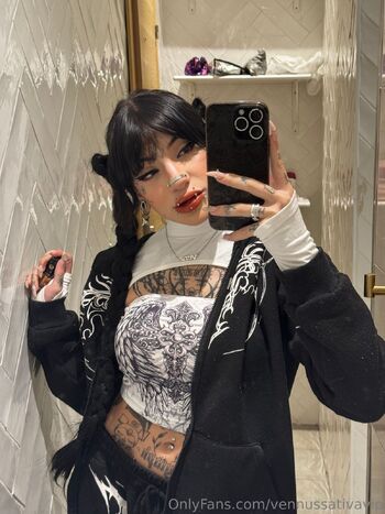 𖤐VennusSativa / vennussativavip nude photo #10