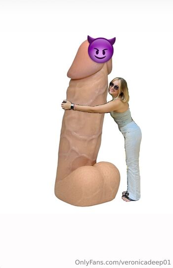 OnlyFans / veronicadeep01 nude photo #3