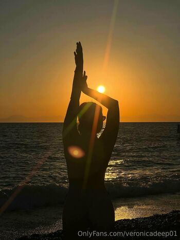 OnlyFans / veronicadeep01 nude photo #6