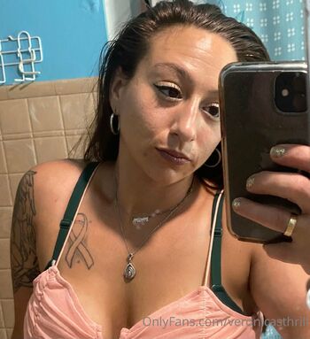 Veronic / veronicasthrill nude photo #13