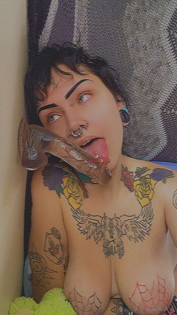 Vexi -w / veyavilla nude photo #4