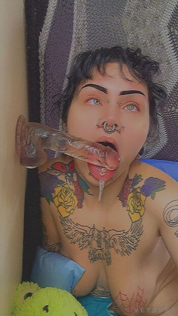 Vexi -w / veyavilla nude photo #6