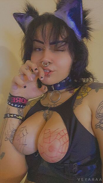 Vexi -w / veyavilla nude photo #13