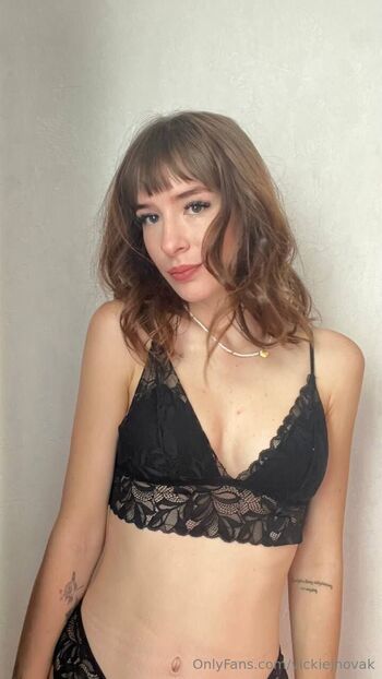 Vickie Nova / vickienovak nude photo #19