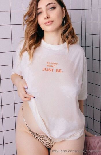 Vick / vicky_mmm nude photo #9