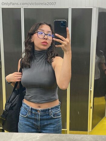 𝐕𝐢𝐜𝐭𝐨𝐢𝐫𝐞 / victoirela2007 nude photo #12