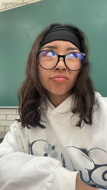 𝐕𝐢𝐜𝐭𝐨𝐢𝐫𝐞 / victoirela2007 nude photo #16