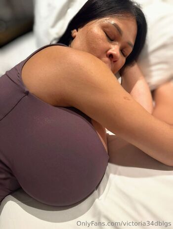Victori / victoria34dblgs nude photo #11