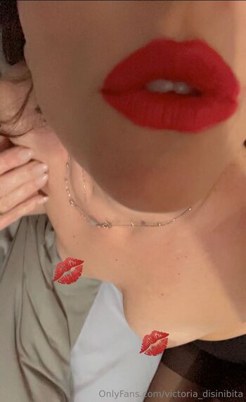 Victori / victoria_disinibita nude photo #22