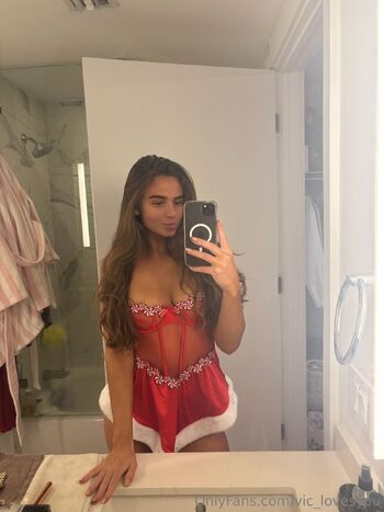 Victoria / victoriacox nude photo #5