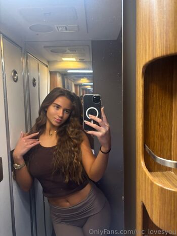 Victoria / victoriacox nude photo #20