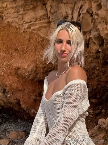Victoria / victoriacutex nude photo #3