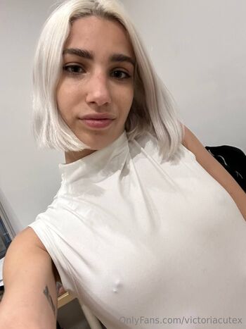 Victoria / victoriacutex nude photo #4